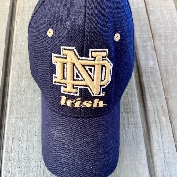 Notre Dame Irish ☘️ Cap Navy Gold - Picture 2 of 4